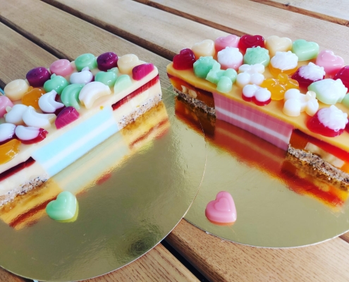 Tortas mergaite berniukas